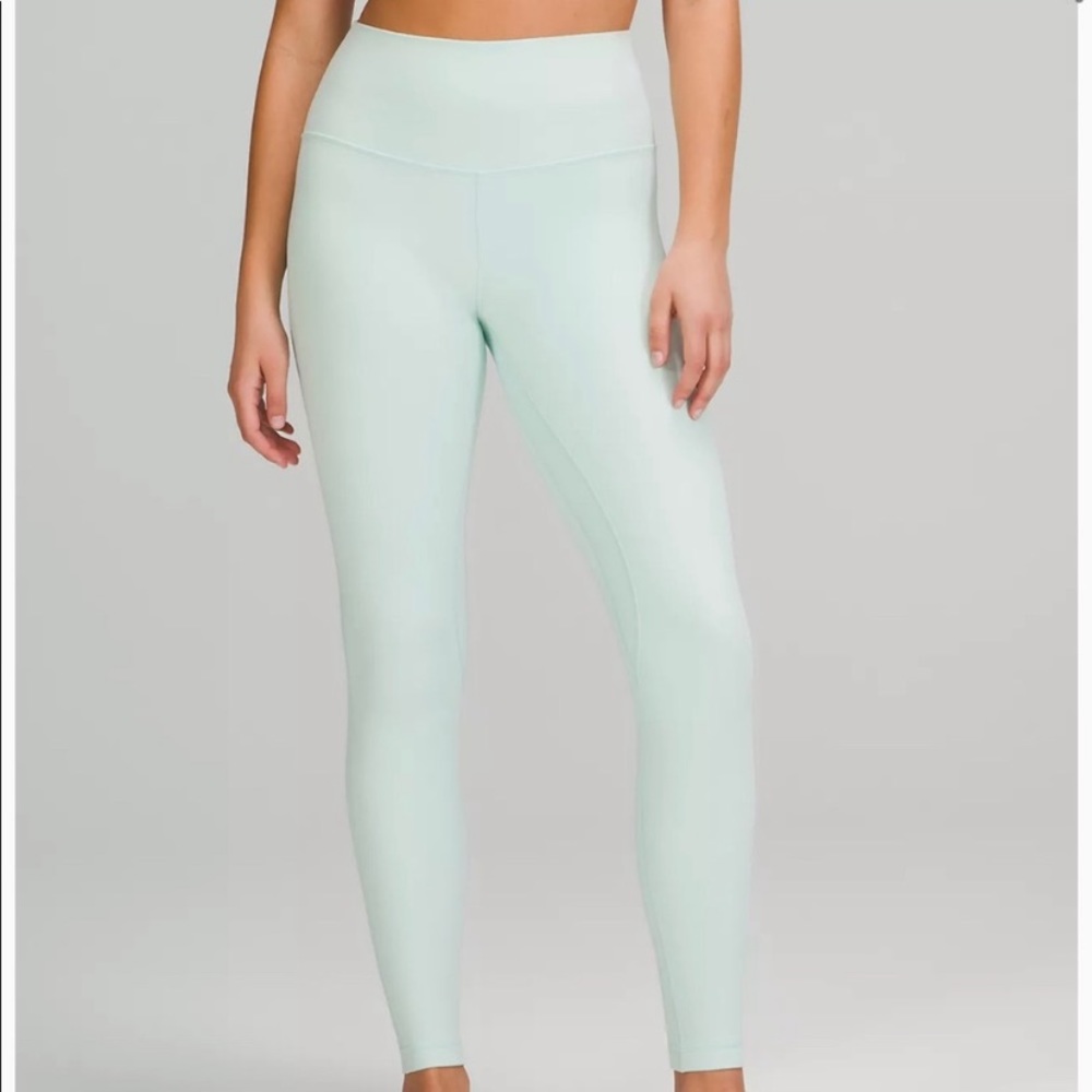 Lululemon Wunder Under Delicate Mint Green Sz 4             30 inseam
